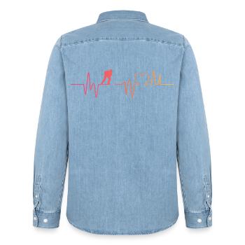 Eishockey herzschlag eishockeyspieler hockey - Männer Jeanshemd Organic von Stanley/Stella - verwaschenes Hellblau - Hinten - AI Model Male 185 light (185cm)