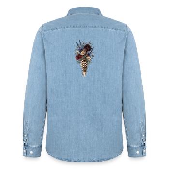 Skeletthand mit Wildblumenstrauß - Männer Jeanshemd Organic von Stanley/Stella - verwaschenes Hellblau - Hinten - AI Model Male 185 light (185cm)