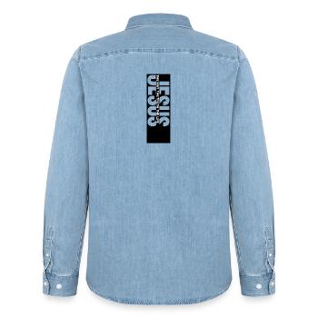 JESUS Vertikal: Weg Wahrheit Leben - Männer Jeanshemd Organic von Stanley/Stella - verwaschenes Hellblau - Hinten - AI Model Male 185 light (185cm)