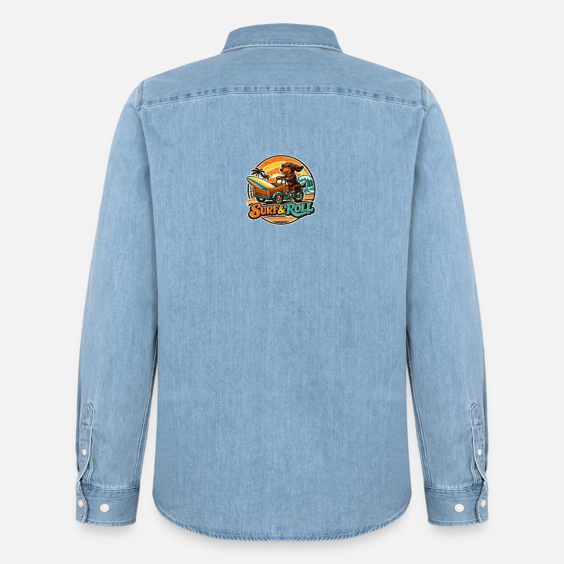 Surf & Roll Dackel mit Surfbrett - Männer Jeanshemd Organic von Stanley/Stella - verwaschenes Hellblau
