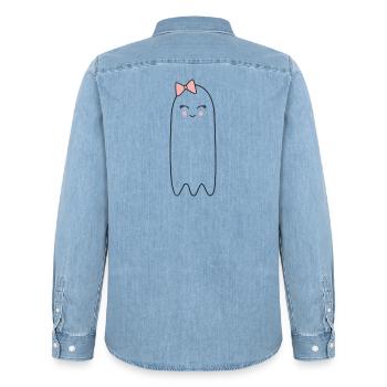 Fantôme avec un nœud rose – Un joli design d’Halloween - Chemise en denim homme bio Stanley/Stella - bleu clair délavé - Dos - AI Model Male 185 light (185cm)