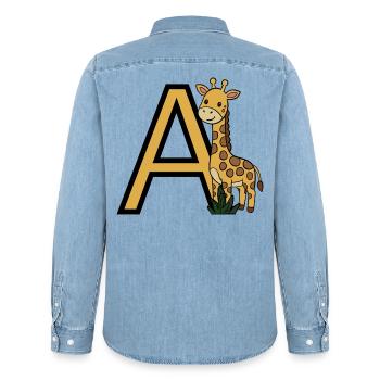 Giraffe mit Buchstabe A - Männer Jeanshemd Organic von Stanley/Stella - verwaschenes Hellblau - Hinten - AI Model Male 185 light (185cm)