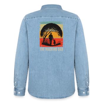 Le père qui marche. Fête des pères - Chemise en denim homme bio Stanley/Stella - bleu clair délavé - Dos - AI Model Male 185 light (185cm)