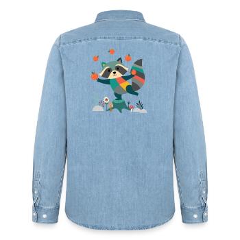 Raton laveur joueur jonglant joyeusement avec des pommes - Chemise en denim homme bio Stanley/Stella - bleu clair délavé - Dos - AI Model Male 185 light (185cm)