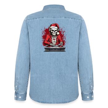 X-mas Skull-Dj  - Männer Jeanshemd Organic von Stanley/Stella - verwaschenes Hellblau - Hinten - AI Model Male 185 light (185cm)