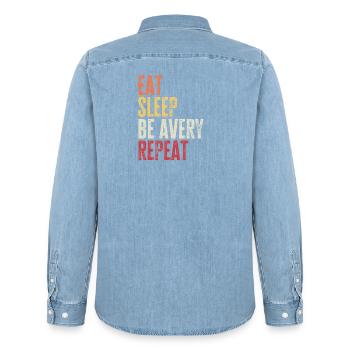 Mange, dors, sois Avery, répète Nom rétro - Chemise en denim homme bio Stanley/Stella - bleu clair délavé - Dos - AI Model Male 185 light (185cm)