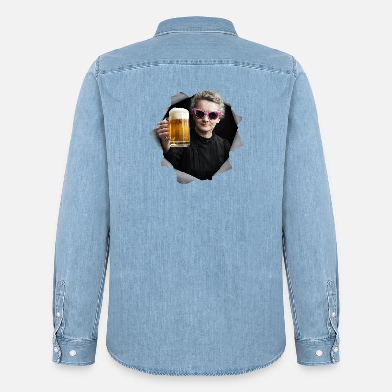 Marie Curie hält ein Bier - Männer Jeanshemd Organic von Stanley/Stella - verwaschenes Hellblau