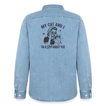 Katzengespräch im Retrostil Lästern Geschenk - Männer Jeanshemd Organic von Stanley/Stella - verwaschenes Hellblau - Hinten - AI Model Male 185 light (185cm)