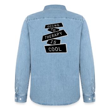 Aller en thérapie, c’est cool, drôle, mentalement sain - Chemise en denim homme bio Stanley/Stella - bleu clair délavé - Dos - AI Model Male 185 light (185cm)
