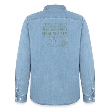  Häkeln Hält Meine Hände Beschäftigt, Geist Ruhig, - Männer Jeanshemd Organic von Stanley/Stella - verwaschenes Hellblau - Hinten - AI Model Male 185 light (185cm)