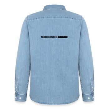 Menschenrechte Spruch Zeile - Männer Jeanshemd Organic von Stanley/Stella - verwaschenes Hellblau - Hinten - AI Model Male 185 light (185cm)