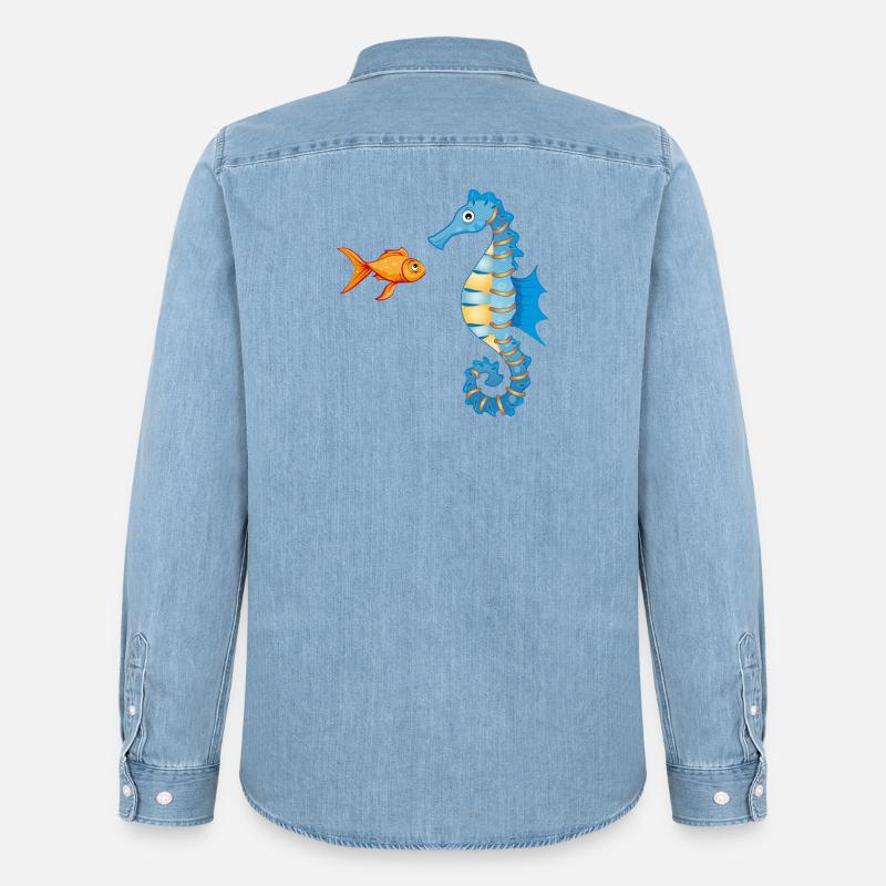 niedlicher Comic Goldfisch und Seepferdchen - Männer Jeanshemd Organic von Stanley/Stella - verwaschenes Hellblau