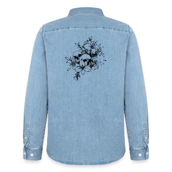 Gothic Skull Flower Shirt – dunkle, florale Ästhetik - Männer Jeanshemd Organic von Stanley/Stella - verwaschenes Hellblau - Hinten - AI Model Male 185 light (185cm)