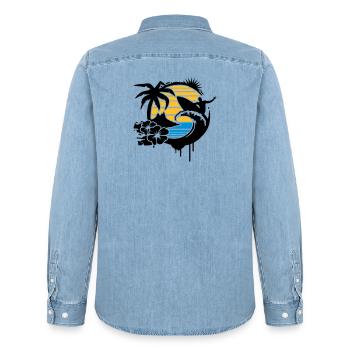 Surfing Graffiti -Palme,Hibiskusblüten,Insel,Welle - Männer Jeanshemd Organic von Stanley/Stella - verwaschenes Hellblau - Hinten - AI Model Male 185 light (185cm)