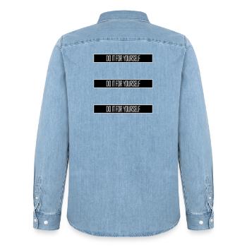 Citation inspirante sur l’amour de soi « Faites-le pour vous-même » - Chemise en denim homme bio Stanley/Stella - bleu clair délavé - Dos - AI Model Male 185 light (185cm)