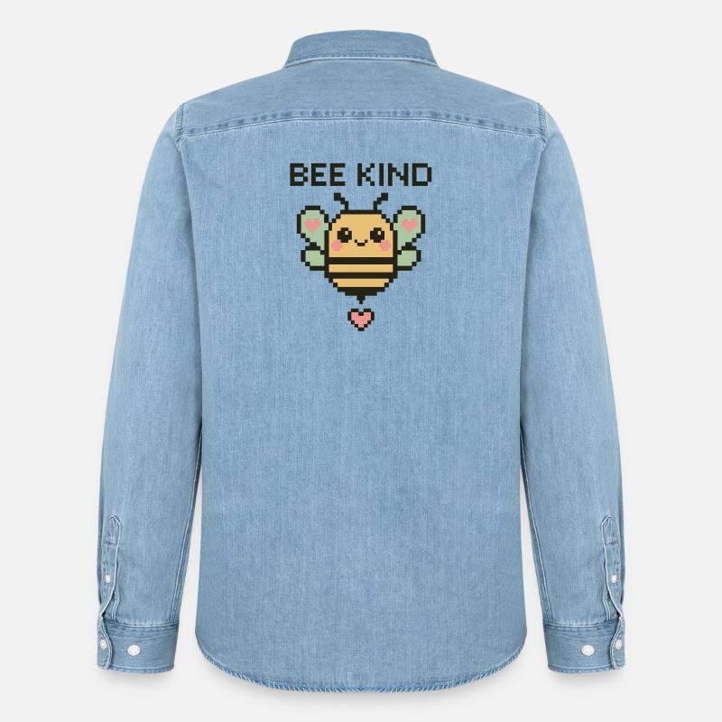 Bee Kind - Pixelbiene mit Herzchen - Männer Jeanshemd Organic von Stanley/Stella - verwaschenes Hellblau