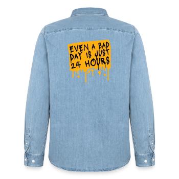Even A Bad Day Is Just 24 Hours Motivierend Spruch - Männer Jeanshemd Organic von Stanley/Stella - verwaschenes Hellblau - Hinten - AI Model Male 185 light (185cm)