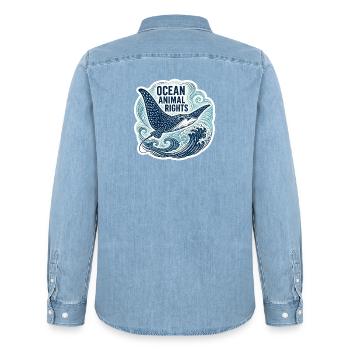 Adlerrochen – Rechte für Meerestiere - Männer Jeanshemd Organic von Stanley/Stella - verwaschenes Hellblau - Hinten - AI Model Male 185 light (185cm)