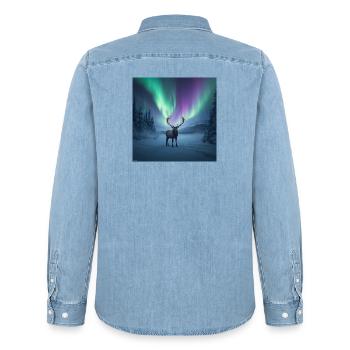 Ein majestätischer Wildelch – Nordlichter - Männer Jeanshemd Organic von Stanley/Stella - verwaschenes Hellblau - Hinten - AI Model Male 185 light (185cm)