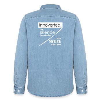Introvertierte Zitate - Männer Jeanshemd Organic von Stanley/Stella - verwaschenes Hellblau - Hinten - AI Model Male 185 light (185cm)