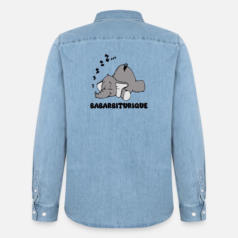 Schlafender Elefant mit dem Titel Babarbituric - Männer Jeanshemd Organic von Stanley/Stella - verwaschenes Hellblau