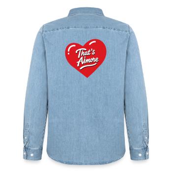 C’est le jeu de mots « AiMore » avec elle - Chemise en denim homme bio Stanley/Stella - bleu clair délavé - Dos - AI Model Male 185 light (185cm)