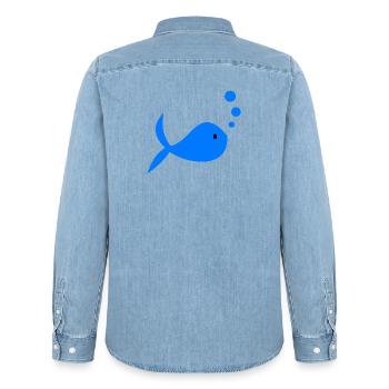 SURFING. FISH. BEACH. SEA. OCEAN. HUMOR. HOLIDAY - Men’s Organic Denim Shirt by Stanley/Stella - light wash - Back - AI Model Male 185 light (185cm)