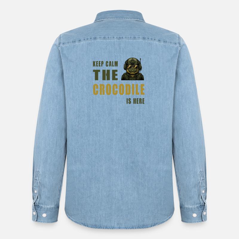 Krokodil im Einsatz – Keep Calm - Männer Jeanshemd Organic von Stanley/Stella - verwaschenes Hellblau