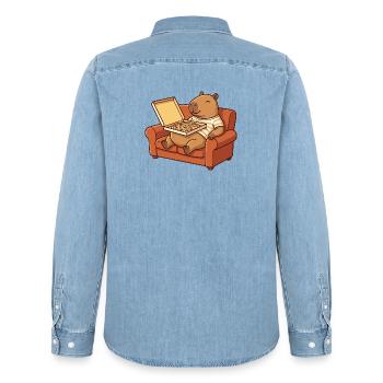 Capybara Sofa Pizza gemütliches Tierdesign - Männer Jeanshemd Organic von Stanley/Stella - verwaschenes Hellblau - Hinten - AI Model Male 185 light (185cm)