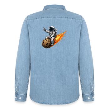 Un astronaute frappe une fusée météorite - Chemise en denim homme bio Stanley/Stella - bleu clair délavé - Dos - AI Model Male 185 light (185cm)