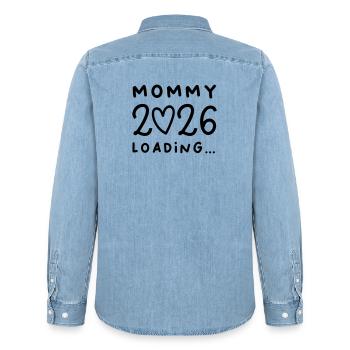Mommy 2026 - Männer Jeanshemd Organic von Stanley/Stella - verwaschenes Hellblau - Hinten - AI Model Male 185 light (185cm)