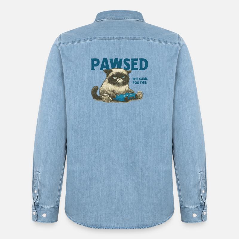 Das Spiel Cat mit Controller PAWSED - Männer Jeanshemd Organic von Stanley/Stella - verwaschenes Hellblau