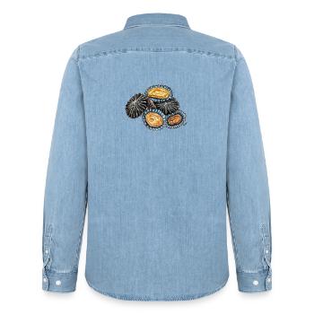 Patelles - fruits de mer - patelle - Chemise en denim homme bio Stanley/Stella - bleu clair délavé - Dos - AI Model Male 185 light (185cm)