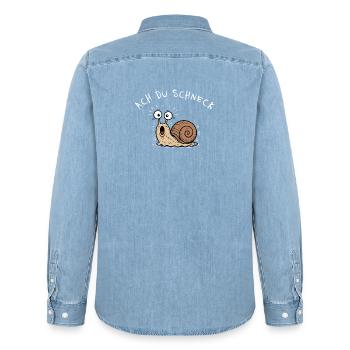 Ach Du Schneck! Lustiges Wortspiel Schnecke - Männer Jeanshemd Organic von Stanley/Stella - verwaschenes Hellblau - Hinten - AI Model Male 185 light (185cm)