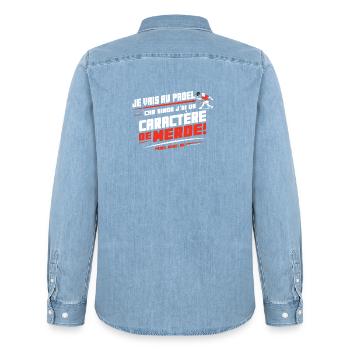 Je vais au padel sinon j’ai un caractère de merde - Chemise en denim homme bio Stanley/Stella - bleu clair délavé - Dos - AI Model Male 185 light (185cm)