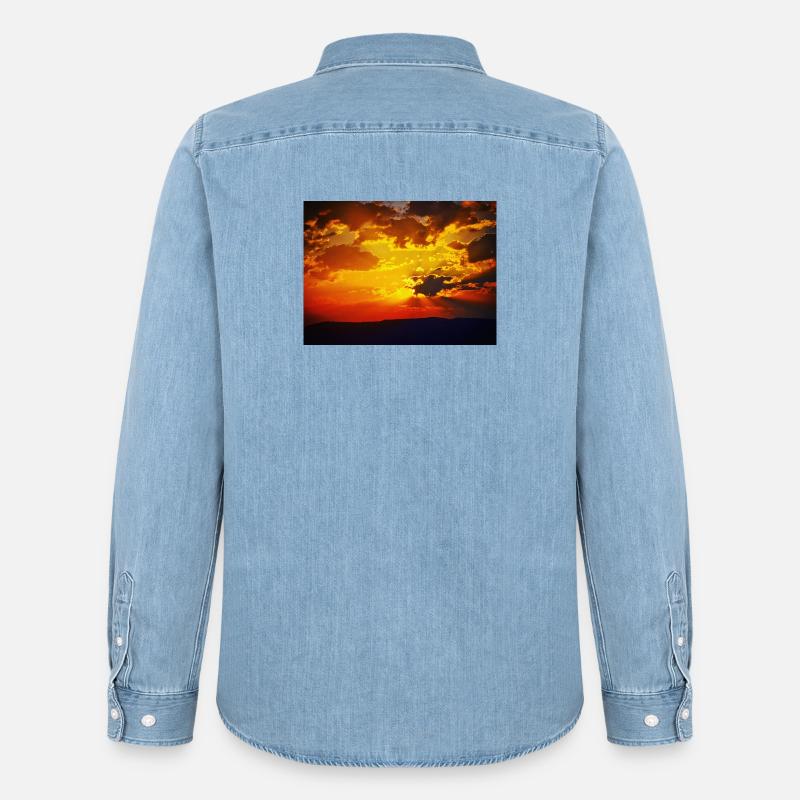 Sonnenuntergangsfeuerstrahlen - Männer Jeanshemd Organic von Stanley/Stella - verwaschenes Hellblau
