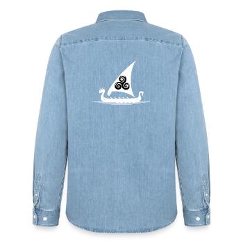 Celtic Irland Wikinger Keltisch Knoten Schiff - Männer Jeanshemd Organic von Stanley/Stella - verwaschenes Hellblau - Hinten - AI Model Male 185 light (185cm)