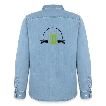 Grüner Neon Bierkrug Outline - Männer Jeanshemd Organic von Stanley/Stella - verwaschenes Hellblau - Hinten - AI Model Male 185 light (185cm)