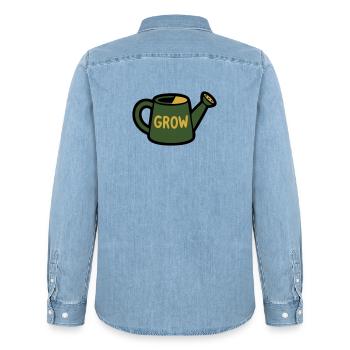 Gießkanne Grow Gartenarbeit Gärtnerin Pflanzen - Männer Jeanshemd Organic von Stanley/Stella - verwaschenes Hellblau - Hinten - AI Model Male 185 light (185cm)