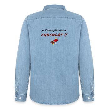 JE T AIME PLUS que le chocolat - Chemise en denim homme bio Stanley/Stella - bleu clair délavé - Dos - AI Model Male 185 light (185cm)
