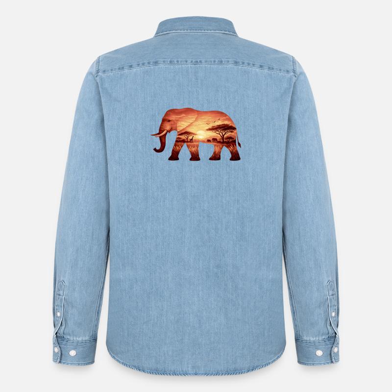 Elefant auf Savanne - Männer Jeanshemd Organic von Stanley/Stella - verwaschenes Hellblau
