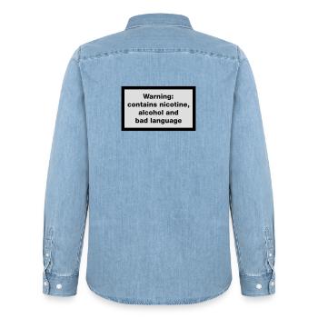 Avertissement: contient, la nicotine, l'alcool et - Chemise en denim homme bio Stanley/Stella - bleu clair délavé - Dos - AI Model Male 185 light (185cm)