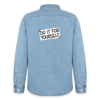Citation inspirante sur l’amour de soi « Faites-le pour vous-même » - Chemise en denim homme bio Stanley/Stella - bleu clair délavé - Dos - AI Model Male 185 light (185cm)
