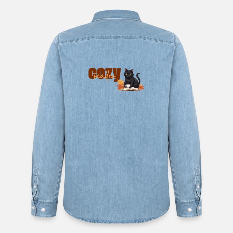 Cozy reader - Herbstlicher Katzenlese-Design - Männer Jeanshemd Organic von Stanley/Stella - verwaschenes Hellblau