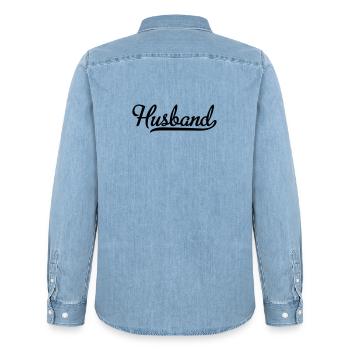 6061912 119088854 husband - Männer Jeanshemd Organic von Stanley/Stella - verwaschenes Hellblau - Hinten - AI Model Male 185 light (185cm)