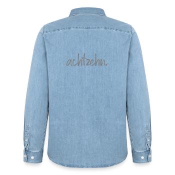 18 achtzehn 18. Geburtstag Geschenk Volljährigkeit - Männer Jeanshemd Organic von Stanley/Stella - verwaschenes Hellblau - Hinten - AI Model Male 185 light (185cm)