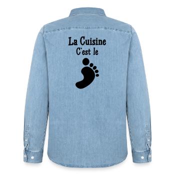 La cuisine c’est le pied - Chemise en denim homme bio Stanley/Stella - bleu clair délavé - Dos - AI Model Male 185 light (185cm)