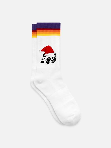Weihnachtspanda, Panda, Weihnachten - Gestreifte Tennissocken - weiß/regenbogen