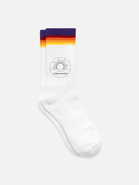 Sonnenaufgang Herzensschein - Gestreifte Tennissocken - weiß/regenbogen