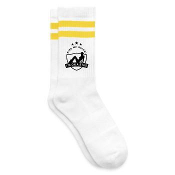 stag_night - Gestreifte Tennissocken - Weiß/Gelb - Rechts